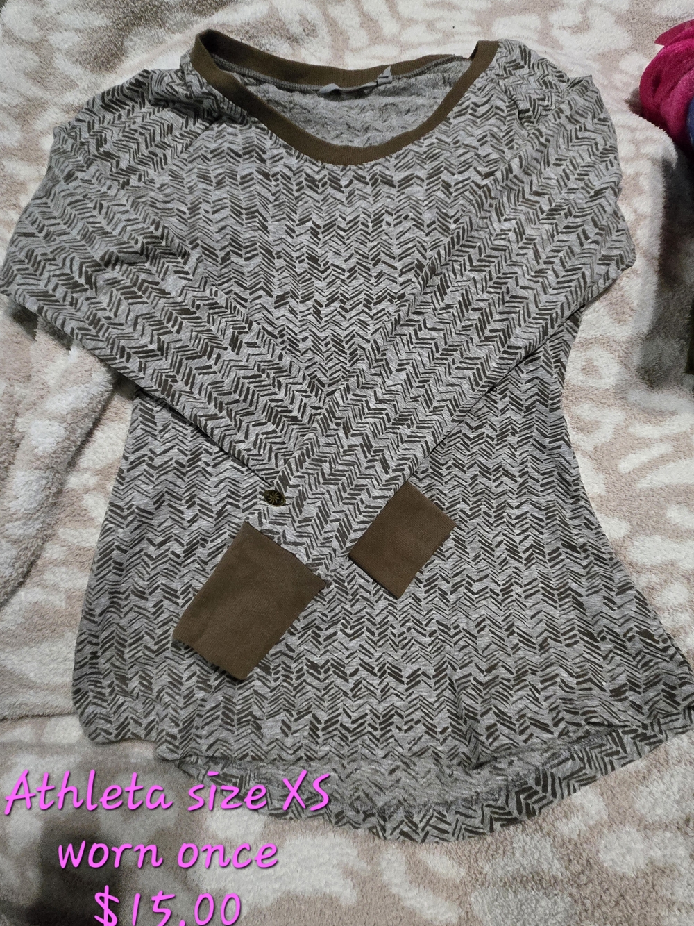 Athleta Gray Chevron Long Sleeve Top with Brown Accents